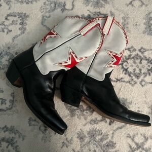 The cutest star cowboy boots